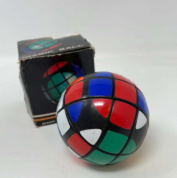 Vintage 80's Magic Ball Round Circular Rubiks 