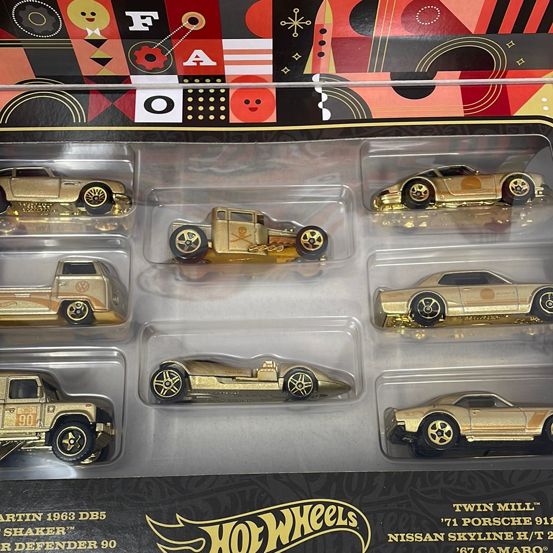 Hot Wheels 2023 FAO Schwarz Exclusive 8 Car Gold Set – shophobbymall