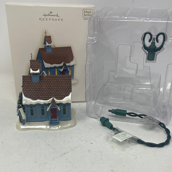 Hallmark Keepsake Ornament Chapel in the Woods Candlelight Services Magic 2007
