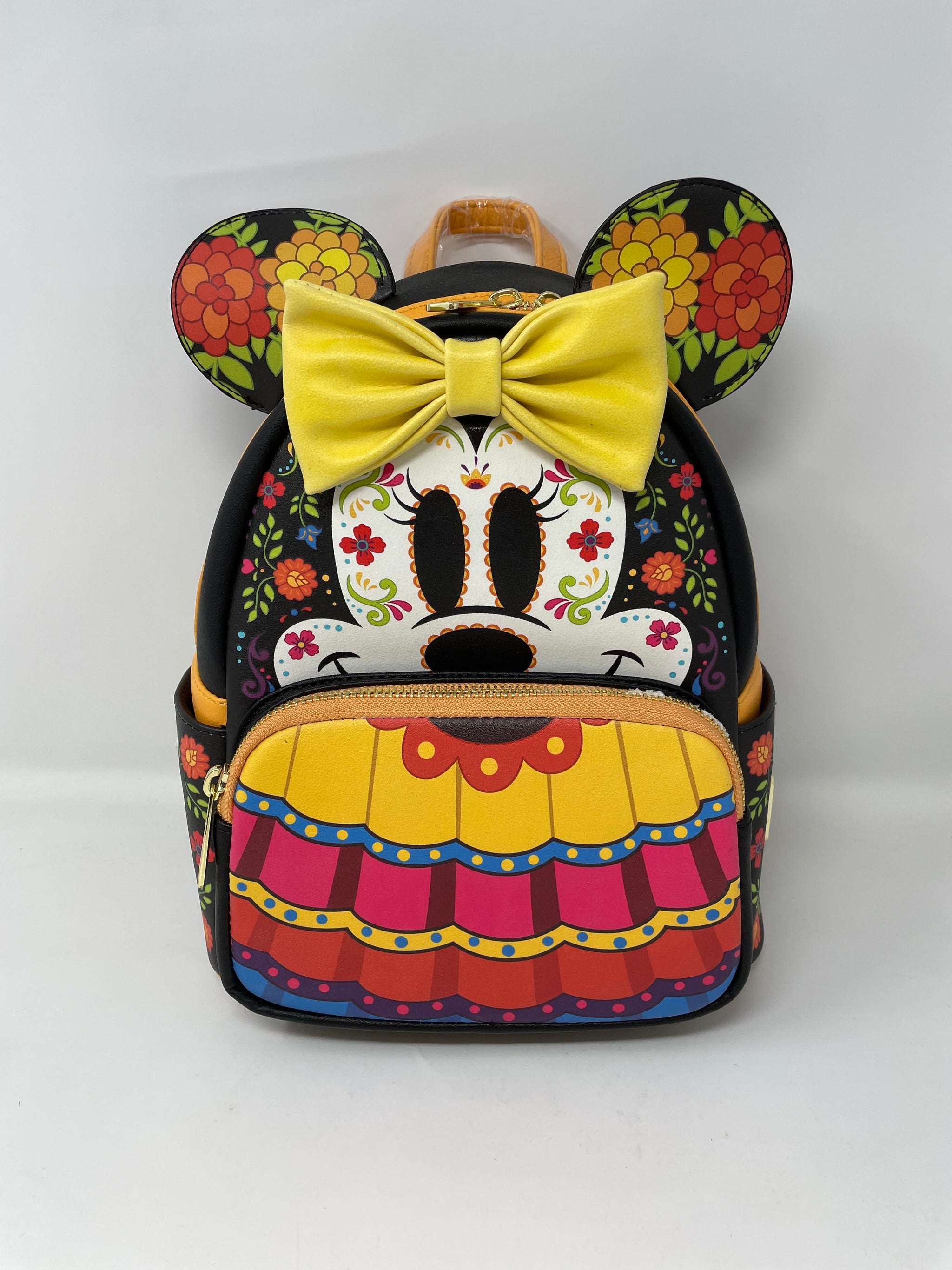 Loungefly Mickey Mouse Dia de store los Muertos Sugar Skull EE Exclusive Backpack GITD