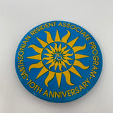 Smithsonian Resident Associate Program 10th Anniversary Pin Pinback Button 1975