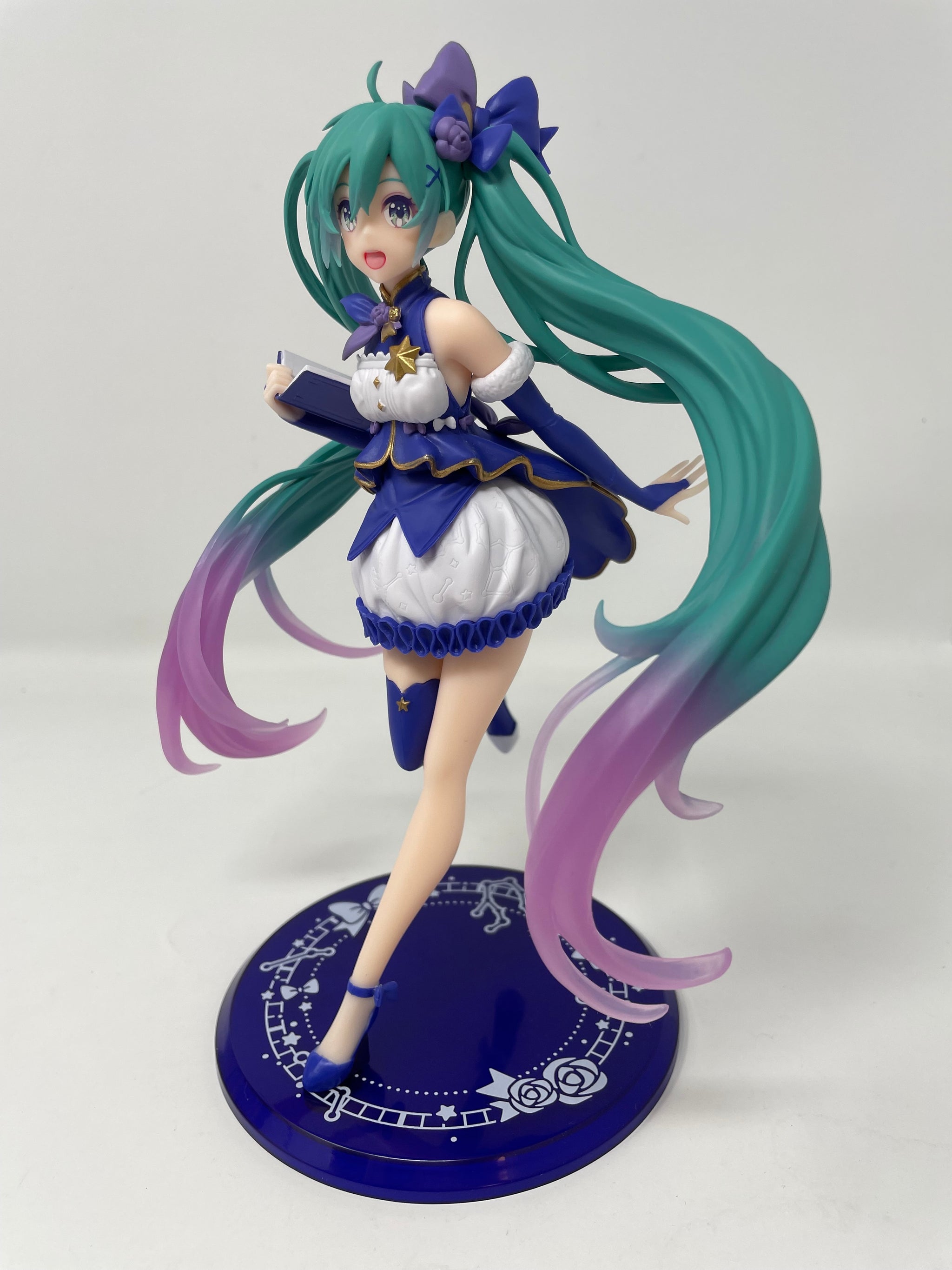 Vocaloid Hatsune Miku 3rd Season Winter Ver. Statue – shophobbymall