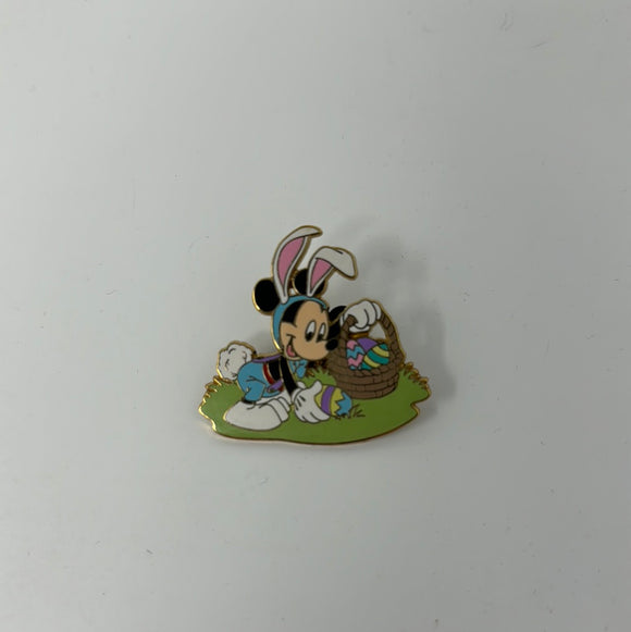 Walt Disney Mickey's Pin & Parts Service Station Kit Pin Backs Disney  Catalog Exclusive Repairman Mickey Mouse Collector Pin DC26902