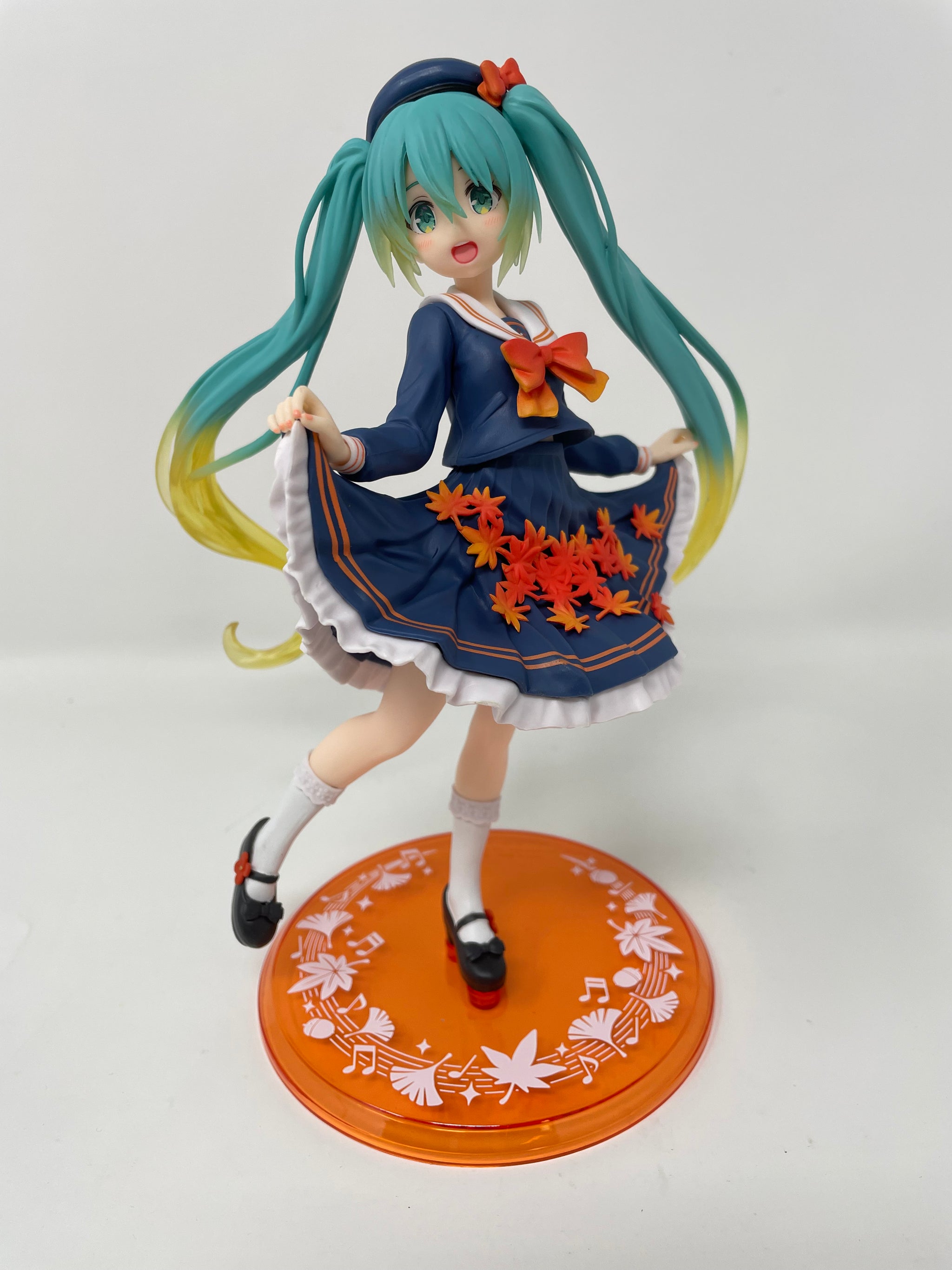 CB12B4E7-61D2-402B-AD88-