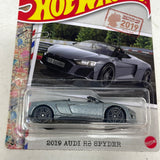 Hot Wheels 2022 World Class Racers 5/5 2019 Audi R8 Spyder Germany