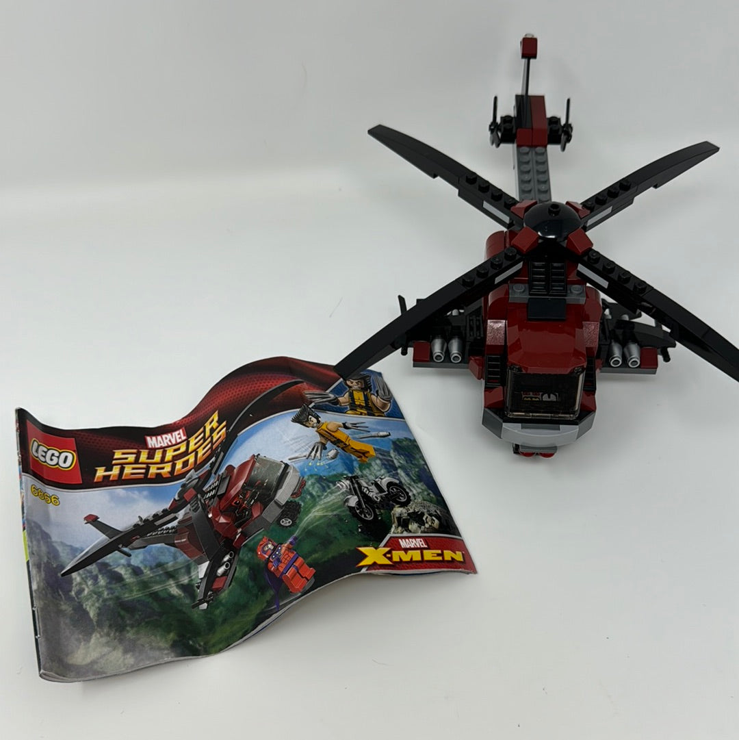 Wolverine Chopper Showdown LEGO X-Men: 6866 Wolverine's Chopper