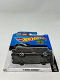 Hot Wheels 2016 Batman 1/5 TV Series Batmobile 226/250 Black