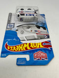 Hot Wheels 2019 Volkswagen 2/10 Kool Kombi 136/250
