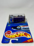 Hot Wheels 1995 Racing Metal Series 2/4 Ramp Truck 337