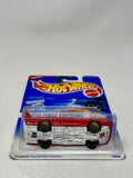 Hot Wheels 1996 First Editions 3/12 1970 Dodge Charger Daytona #382