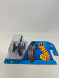 Hot Wheels 2014 HW City Star Trek U.S.S. Vengeance 75/250
