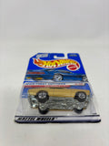 Hot Wheels 1:64 Diecast 1999 First Editions 1970 Chevelle SS 4/26 #915 Gold
