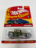 Hot Wheels Classic Series 3 Bone Shaker 1/30 Gold