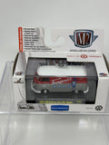 M2 Machines Auto Thentics 1960 VW Delivery Van USA Model TGS01 15-64