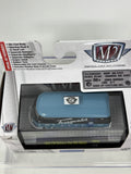 M2 Machines Auto Thentics 1960 VW Delivery Van USA Model VW03 15-48