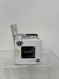 M2 Machines Auto Thentics 1960 VW Delivery Van USA Model VW03 15-48