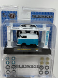 M2 Machines Volkswagen 1960 VW Delivery Van R50 22-22