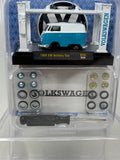 M2 Machines Volkswagen 1960 VW Delivery Van R50 22-22