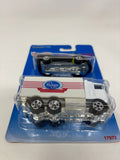 Hot Wheels 1997 2 Pack Pontiac Fiero Kroger Hiway Hauler 17972