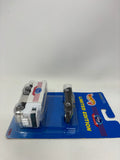 Hot Wheels 1997 2 Pack Pontiac Fiero Kroger Hiway Hauler 17972
