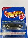 Hot Wheels Avon 2 Pack Split Window Corvette & Custom Corvette Father & Son Exclusive
