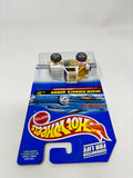 Hot Wheels 1998 Mixed Signals Series 1/4 Street Roader #733
