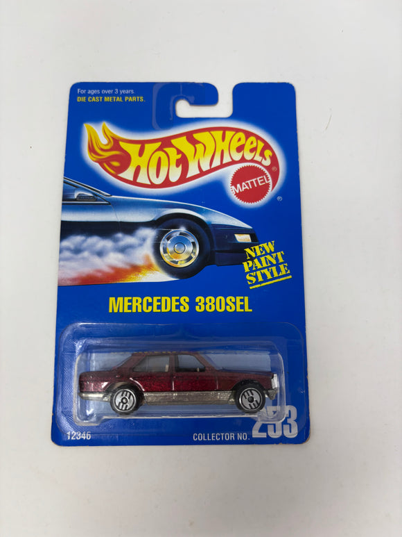Hot Wheels 1992 Blue Card Mercedes 380SEL 253 Ultrahots