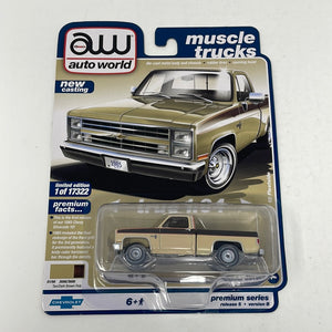 Auto World 1:64 2021 R5 Muscle Trucks: Tan/Brown 1985 CHEVROLET SILVERADO C10 #B