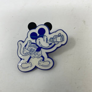 Disney Pin Trading Mickey Mouse Disney Vacation Club 2018 Disney Parks 36