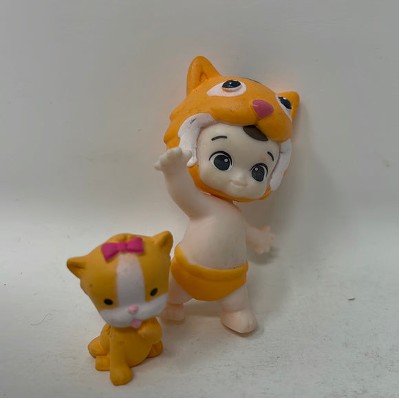 Twozies Figures Orange Cat Baby and Orange Kitten Pet