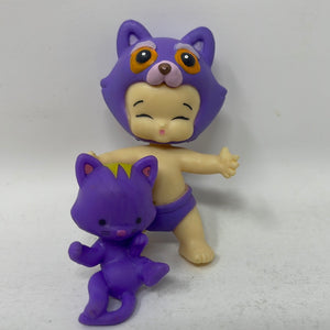 Twozies Figures Purple Raccoon Baby and Purple Kitten Pet