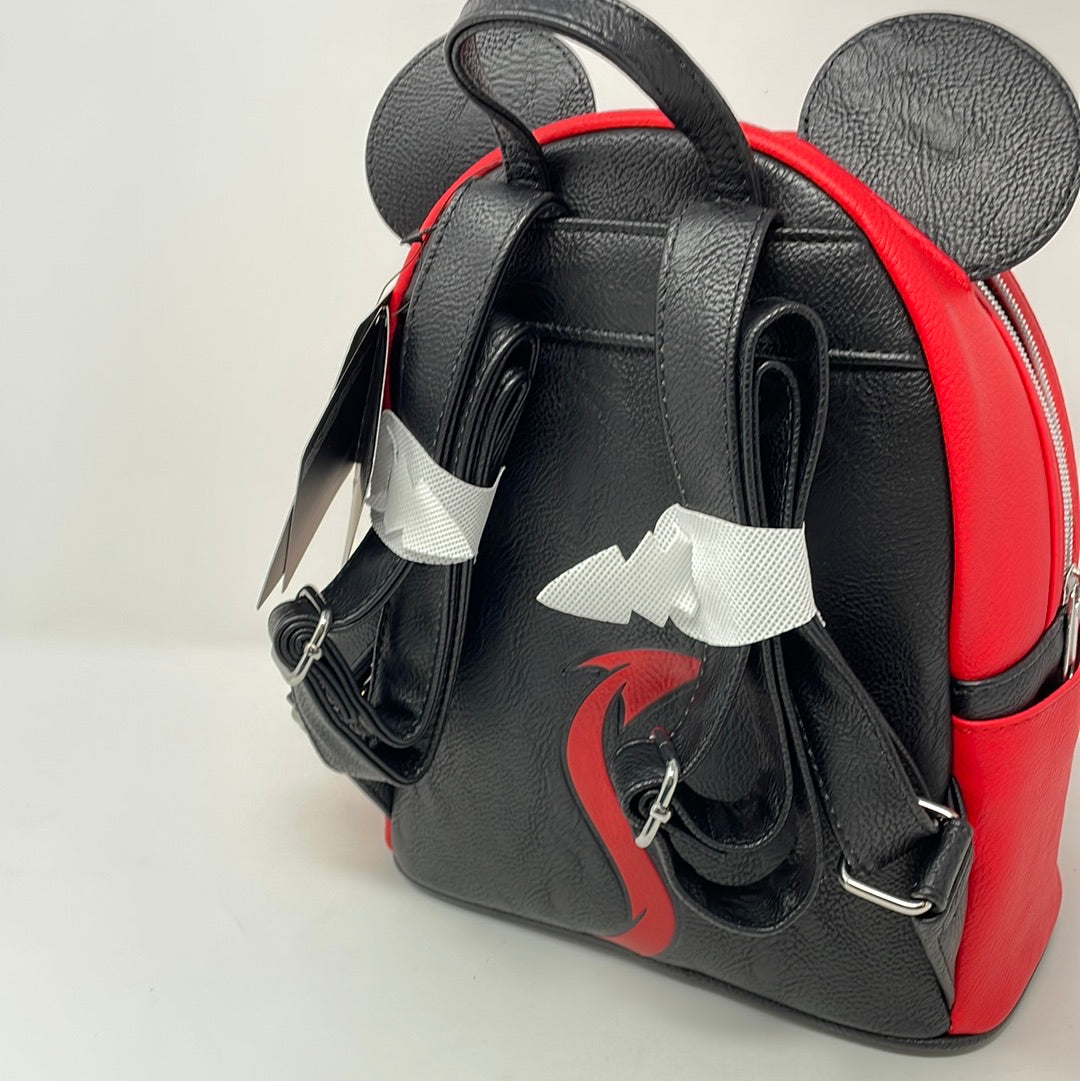 Red Devil Halloween hotsell Mickey Mouse GITD Loungefly Backpack