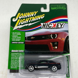 Johnny lightning 2013 Chevy Camaro ZL1
