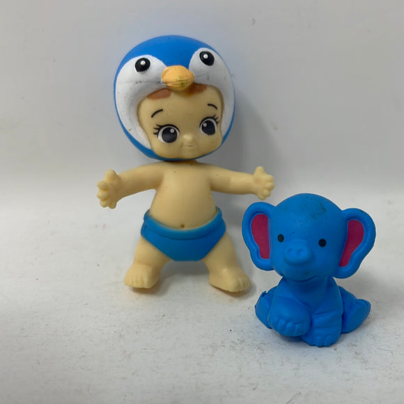 Twozies Figures Blue Penguin Baby and Blue Elephant Pet