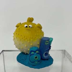 Bloat Disney Pixar Finding Nemo PVC Toy Figure Fish Aquarium Scared Puffer