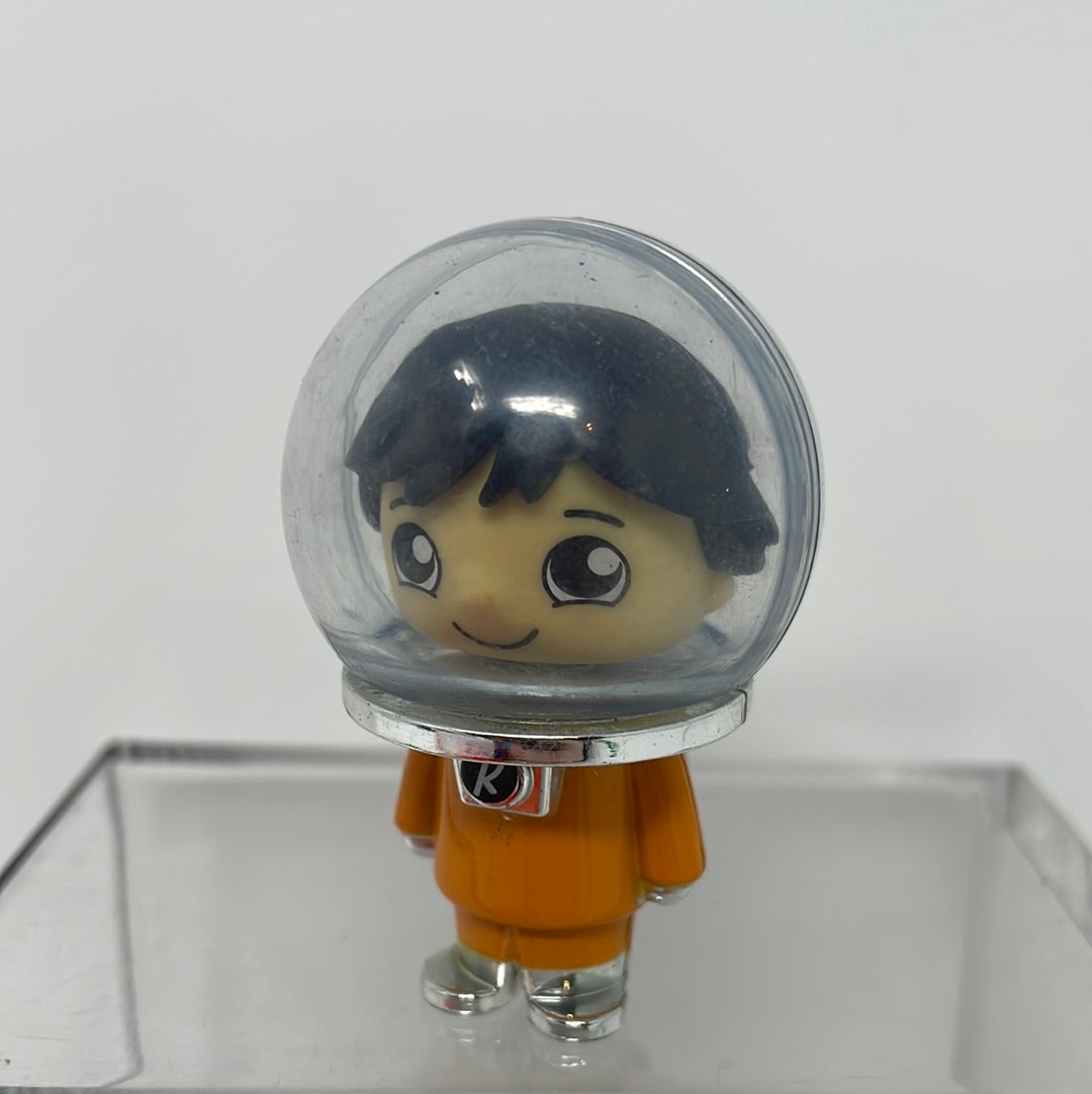 Ryan's World Figure Orange Astronaut Ryan – shophobbymall