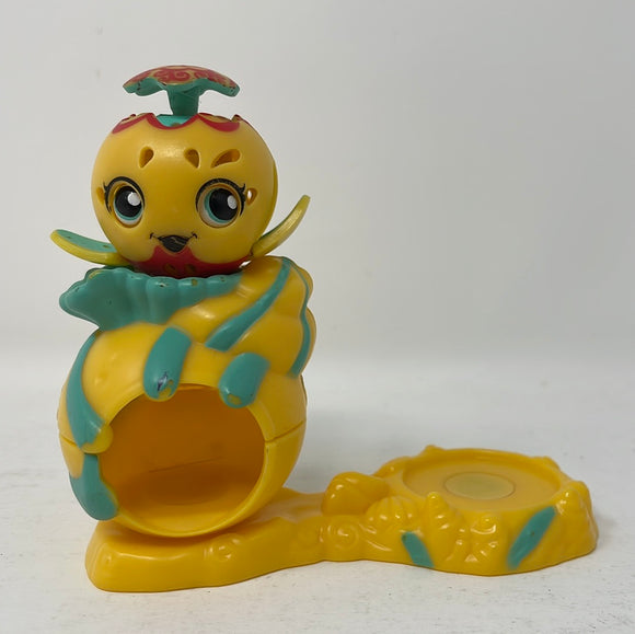 Zoobles Yellow Whale with Playset