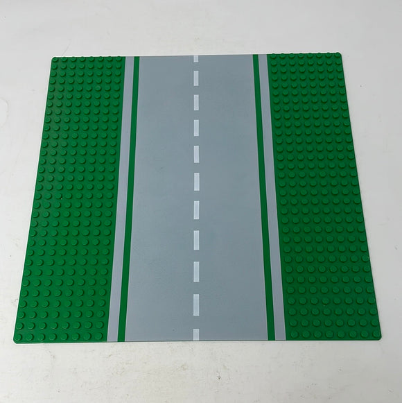 Lego Baseplate Road 32 x 32 8-Stud Strait with Road Pattern